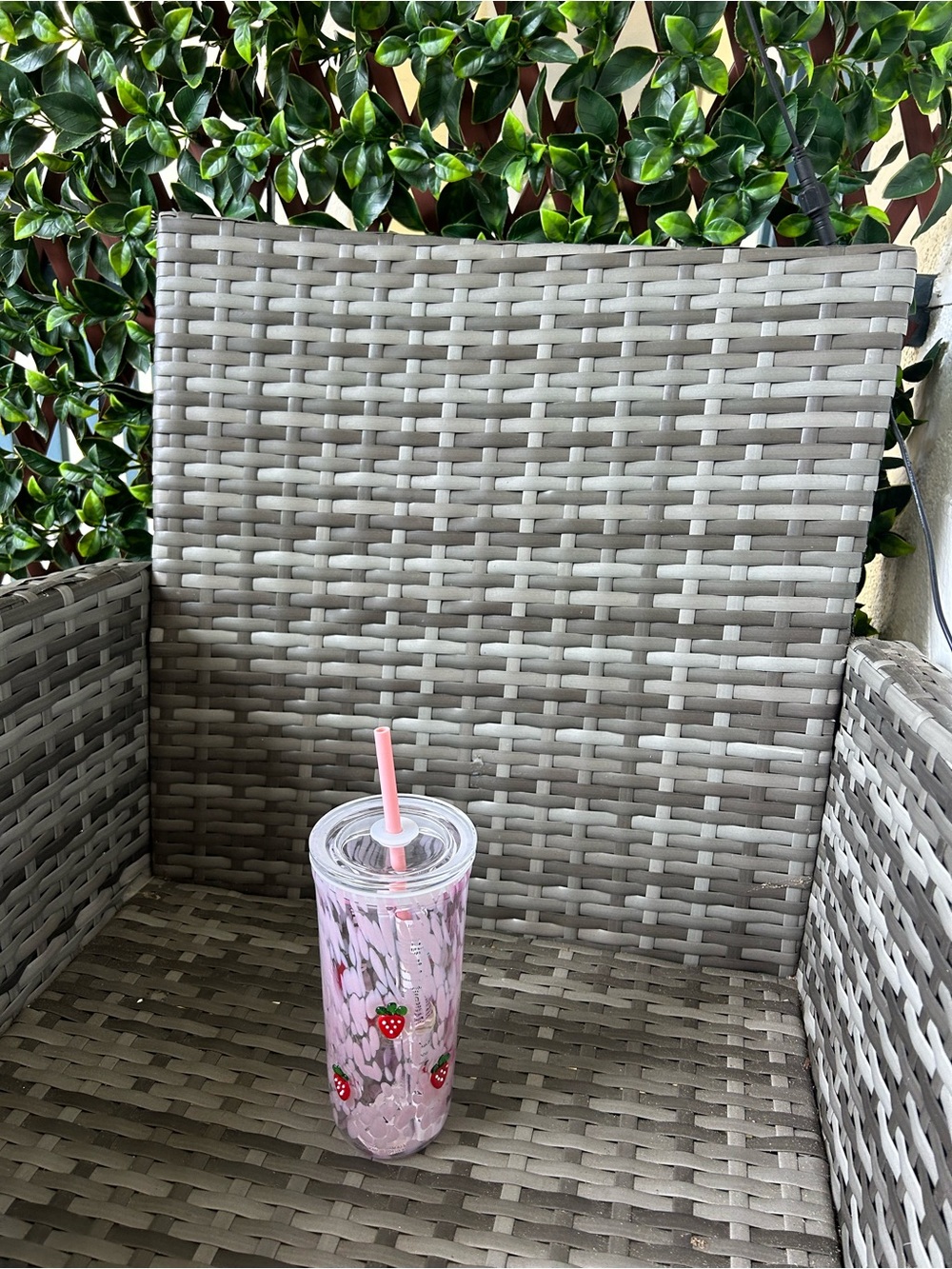 Starbucks Strawberry glass cold cop